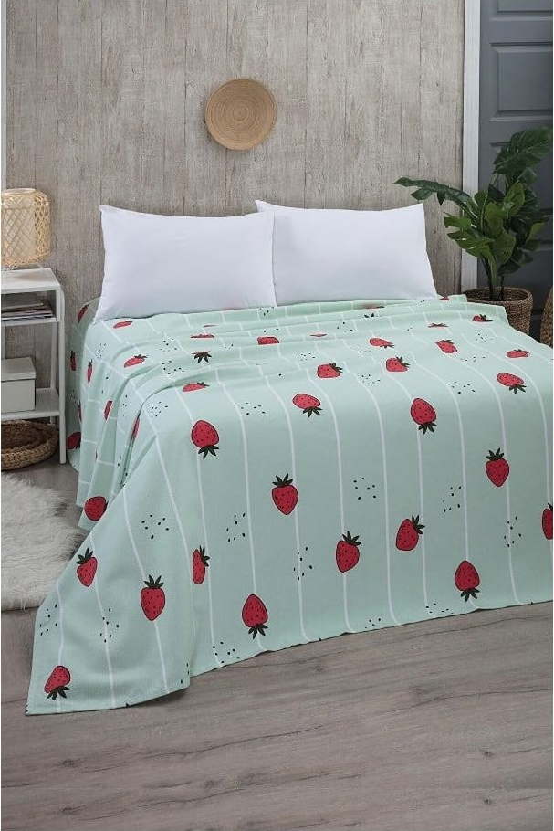 Bavlněný přehoz v mentolové barvě 170x230 cm Strawberry – Mila Home Mila Home